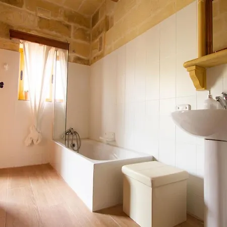 ベッド・アンド・ブレックファスト Gizimina By Verosole